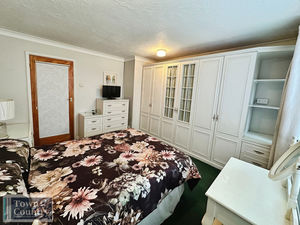 LARKFIELD WAY- click for photo gallery